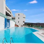 Paraiso Ocean View Apartmán