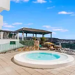 Paraiso Ocean View Apartmán